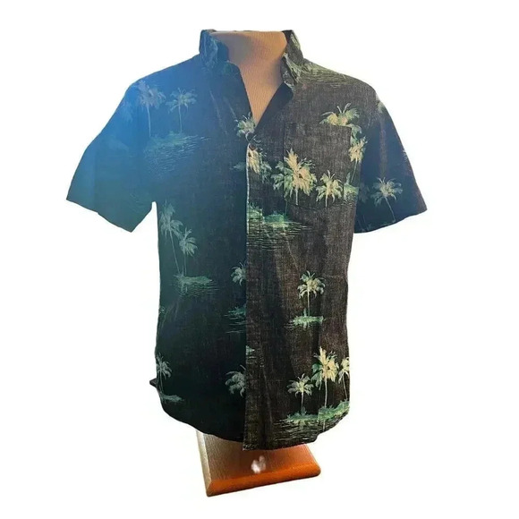 Carbon short sleeve button up Hawaiian shirt size medium - Picture 1 of 6